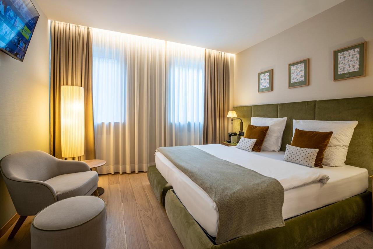 Deluxe Apartment "Resi" 2 rooms 2 baths